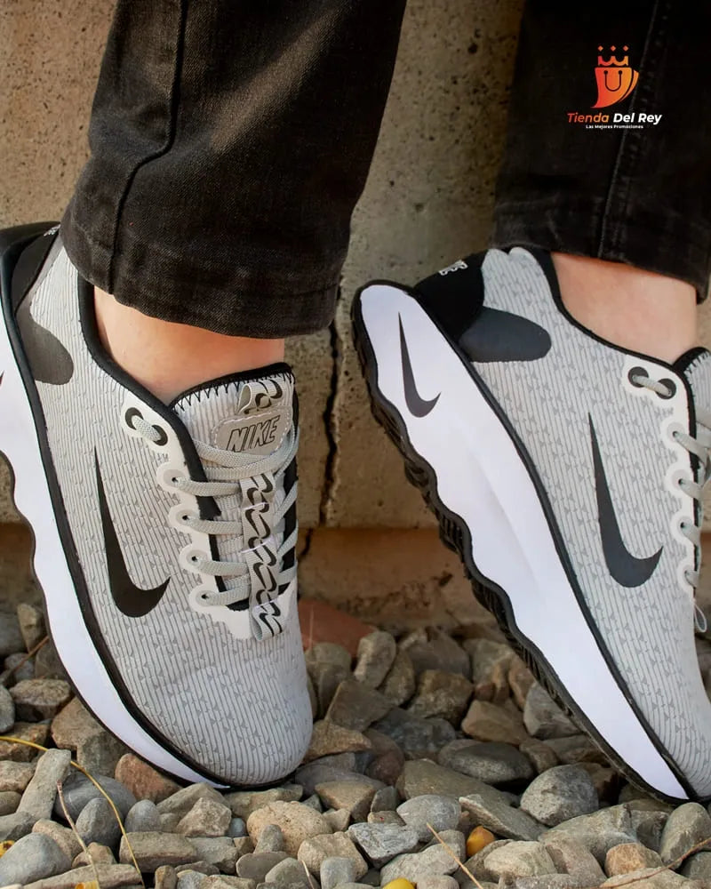 Nike Motiva AAA